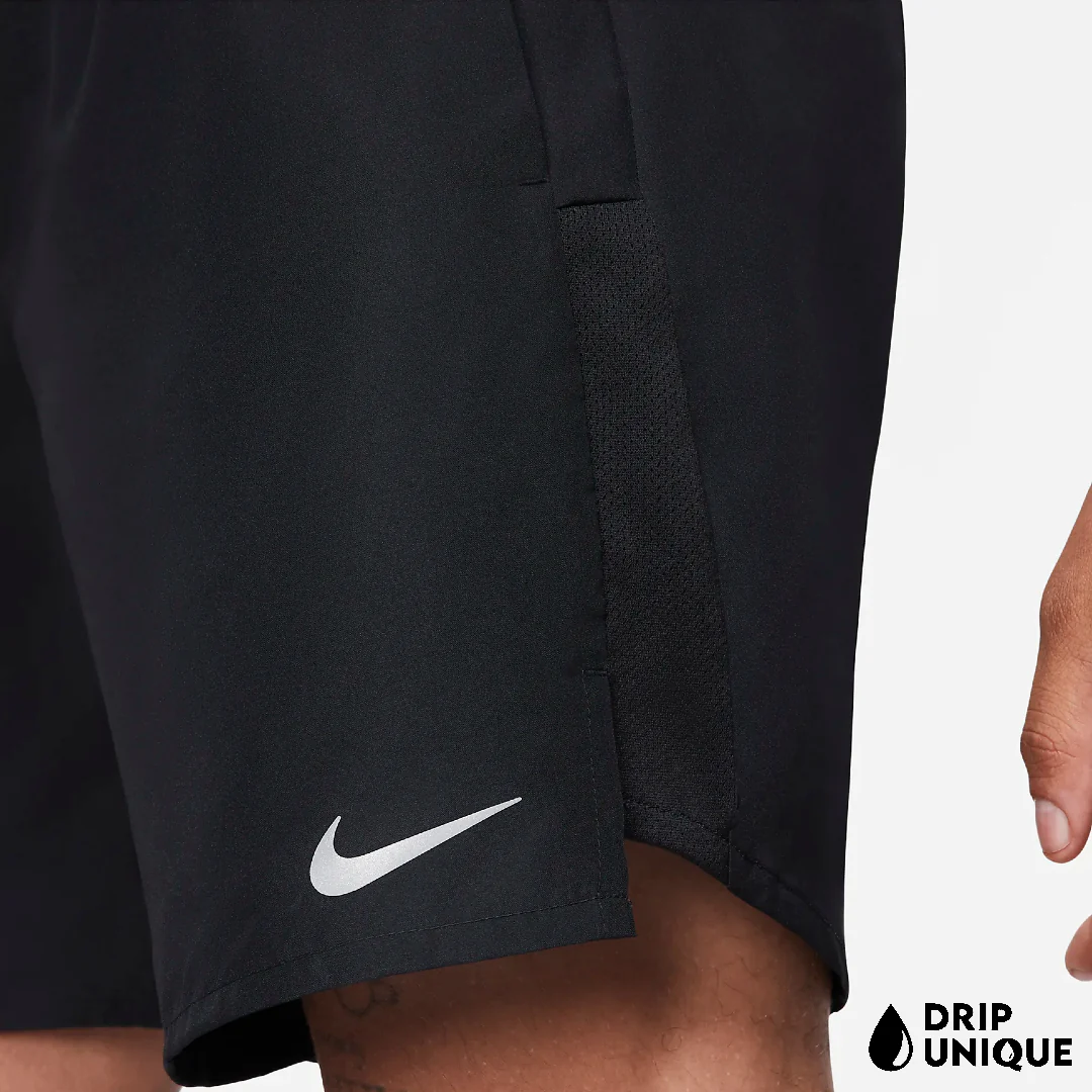 Nike Dri-Fit Challenger Shorts 7" Black - Image 4