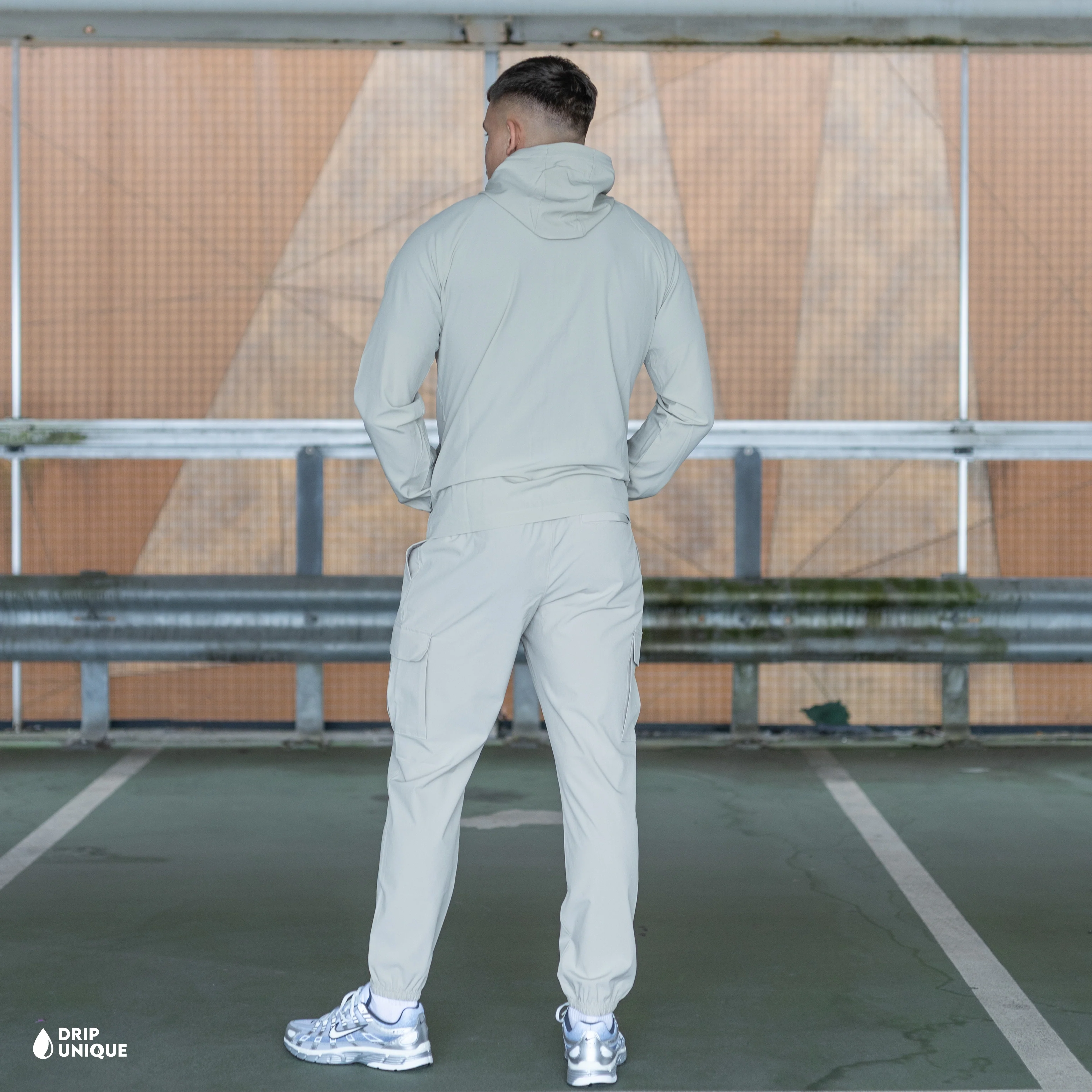 Under Armour Woven Tracksuit Stone - Image 4